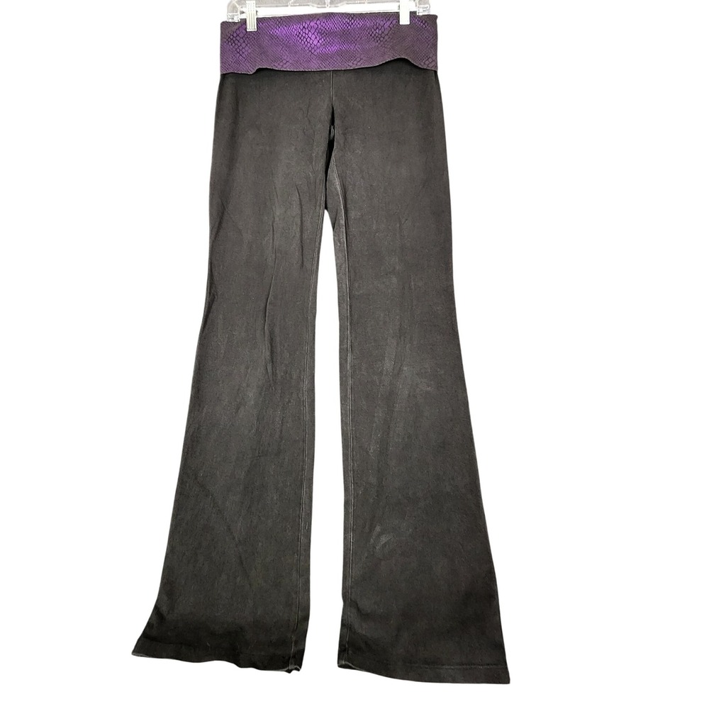PINK Victoria's Secret Yoga Pants Fold Over Waist Purple Snake‎ Print M